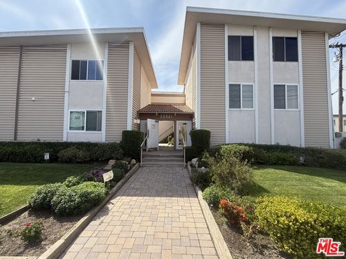 unit-107-25921 Oak St, Lomita, CA, 90717-3131 | Card Image