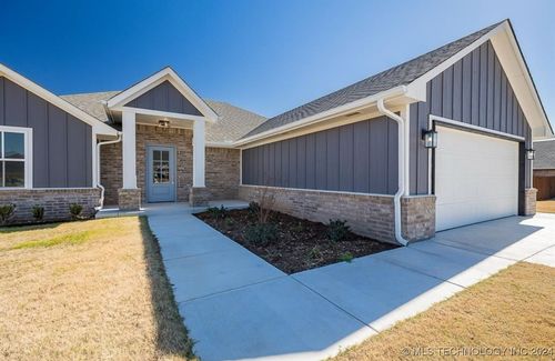 5519 Willow, Shawnee, OK, 74804 | Card Image