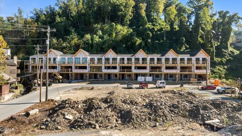 5-215 Circle Dr, GATLINBURG, TN, 37738-3418 | Card Image