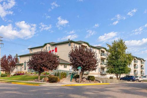 211-5120 51 Avenue, Vermilion, AB, T9X1E4 | Card Image