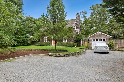 41 Swamp Rd, East Hampton, NY, 11937-2562 | Card Image