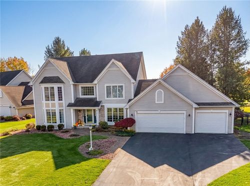 36 Rockbridge Ln, Penfield, NY, 14526-2900 | Card Image