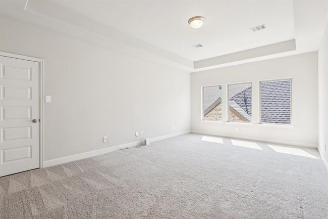 Versatile flex space ideal for movie nights, playtime, or a teen hangout zone. | Image 30