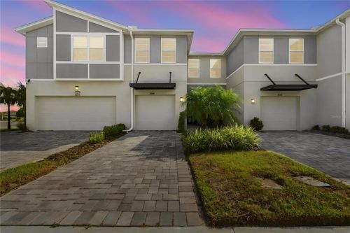 31564 Woodland Race Loop, WESLEY CHAPEL, FL, 33545-1179 | Card Image