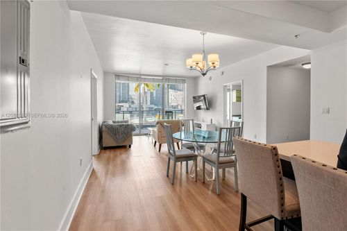 1115-90 Sw 3rd St, Miami, FL, 33130-2995 | Card Image