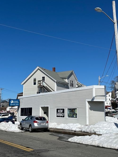 1768 Pleasant St, Fall River, MA, 02723-3023 | Card Image