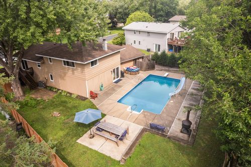 12813 Apple View Ln, Burnsville, MN, 55337-3711 | Card Image