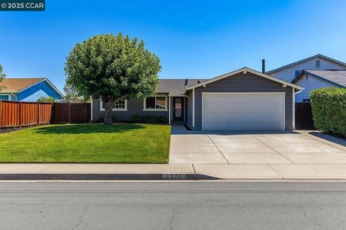 3570 Dumbarton St, Concord, CA, 94519-1609 | Card Image