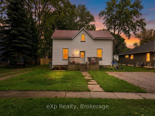67 Railway St, Seaforth, ON, N0K1G0 | Card Image