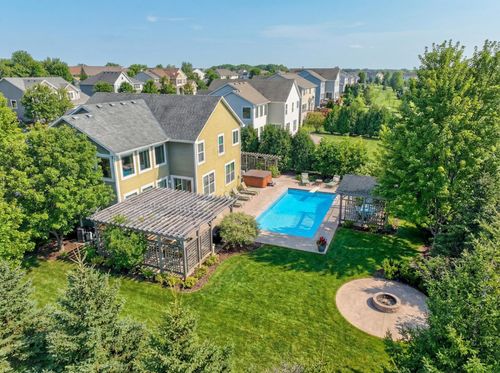 11181 Walnut Ln, Woodbury, MN, 55129-7785 | Card Image