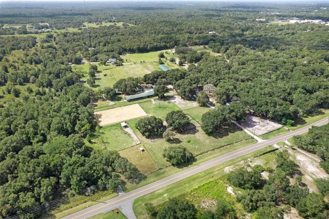 11046 Kitten Trl, Home with 3 bedrooms, 2 bathrooms and null parking in HUDSON FL | Image 6