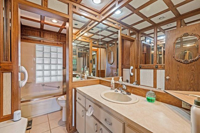 26 Rossburn Cres Sw, House detached with 1 bedrooms, 2 bathrooms and 2 parking in Calgary AB | Image 15
