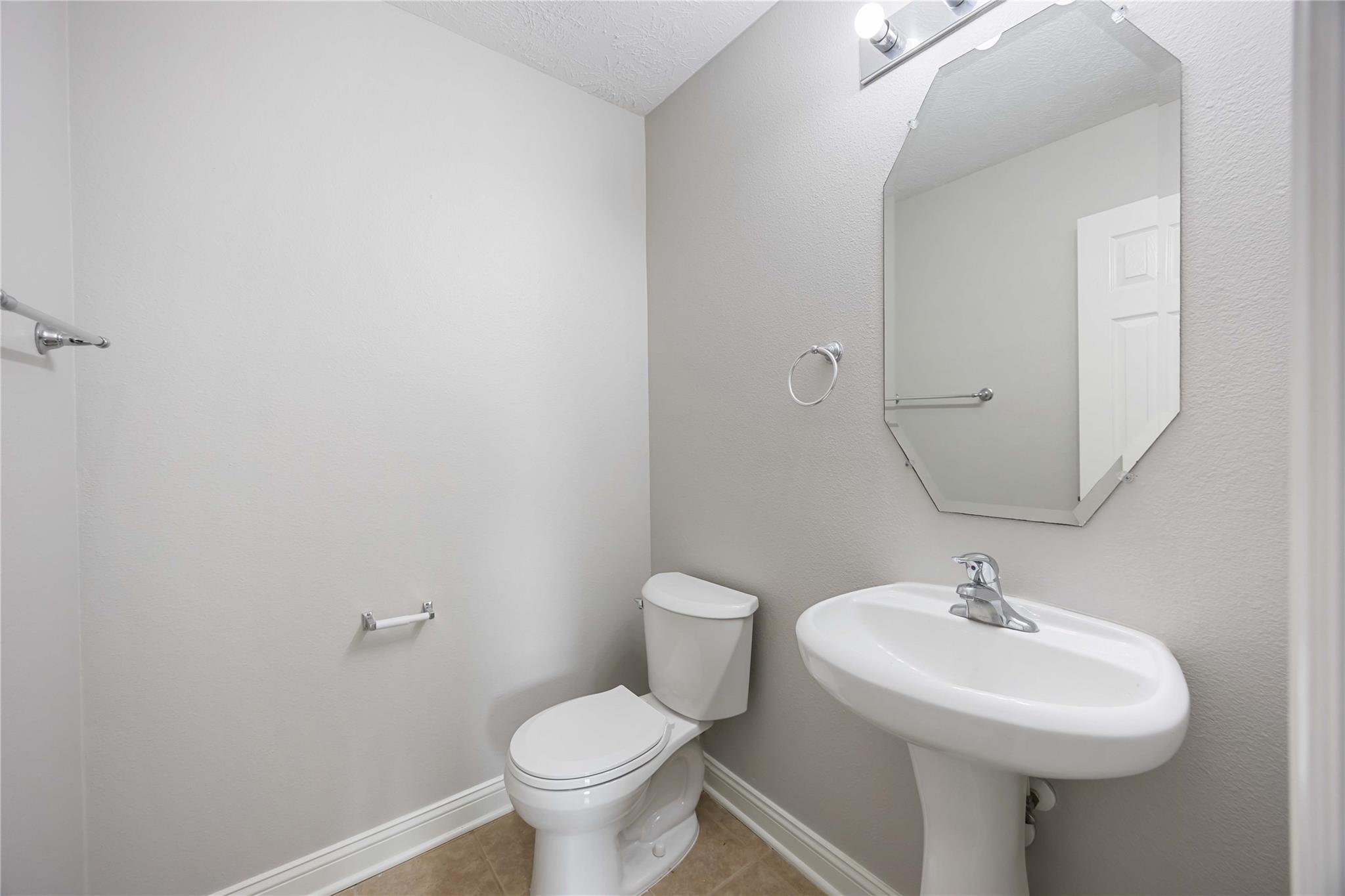Residential Lease in Richmond 5