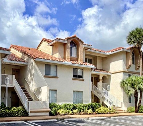 19216-19216 Glenmoor Dr, West Palm Beach, FL, 33409-2788 | Card Image