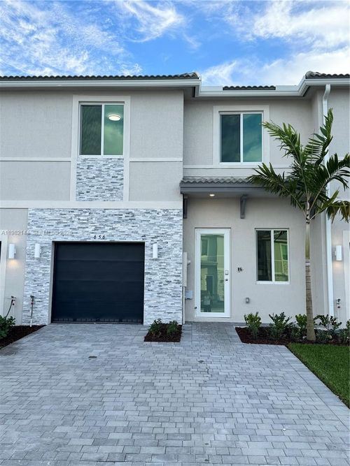 0-656 Se 14th Ct, Homestead, FL, 33034-3466 | Card Image