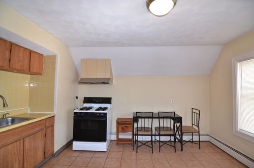 apt-3-162 Pearl St, Malden, MA, 02148-6450 | Card Image