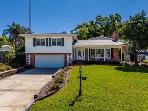 805 E Sylvan Dr, Brandon, FL, 33510-3533 | Card Image