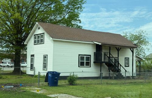 302 A St Ne, Miami, OK, 74354-5906 | Card Image