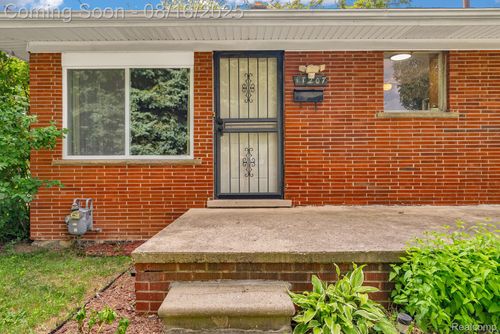 17207 Archdale St, Detroit, MI, 48235-3337 | Card Image
