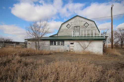 1043-6 Ave, Empress, AB, T0J1E0 | Card Image