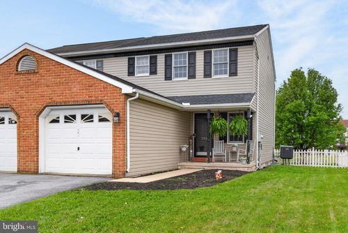 293 Cindy Dr, Jonestown, PA, 17038-9108 | Card Image
