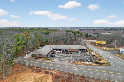 611 Breakfast Hill Rd, Greenland, NH, 03840-2418 | Card Image