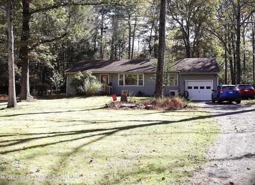 92 Wichtree Road, Woodstock, NY, 12498 | Card Image