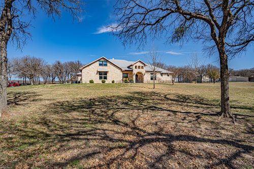 3250 Neri Rd, Granbury, TX, 76048-6823 | Card Image