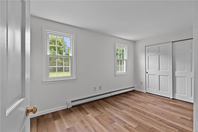 20 Samson Ln, House other with 5 bedrooms, 3 bathrooms and 6 parking in Middletown RI | Image 17