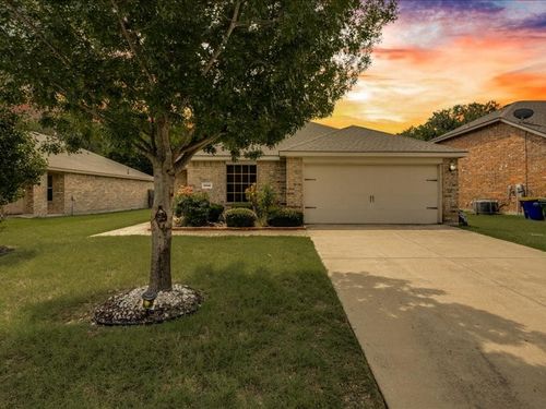 3016 Graystone Ct, Seagoville, TX, 75159-1457 | Card Image