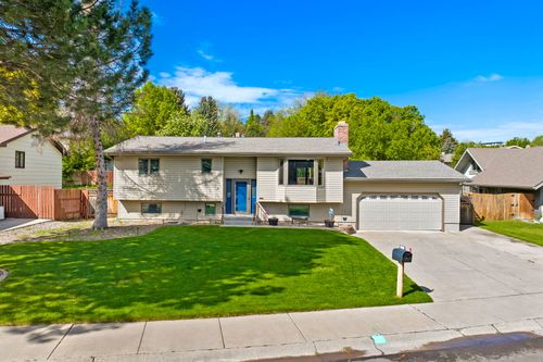 2708 Dawn Dr, Great Falls, MT, 59404-3634 | Card Image