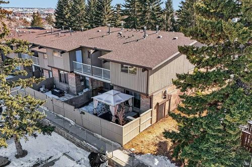 17-1055 72 Ave Nw, Calgary, AB, T2K5S4 | Card Image