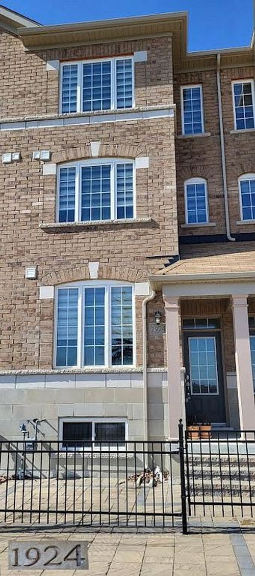 {{alt}} | Card Image