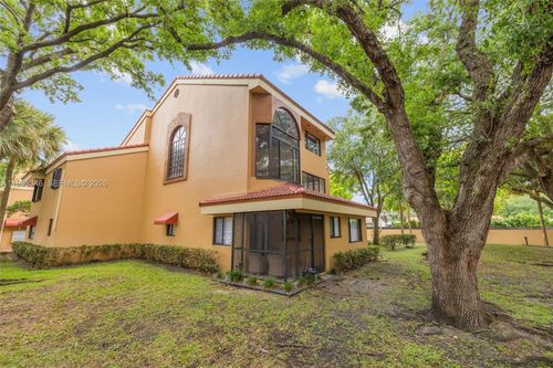 2-15485 Miami Lakeway N, Miami Lakes, FL, 33014-5544 | Card Image