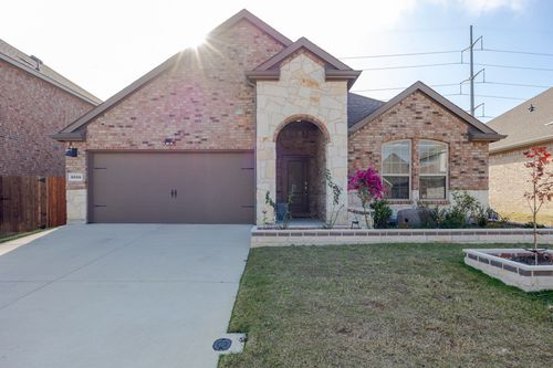 3229 Trails End Rd, Aubrey, TX, 76227-4847 | Card Image