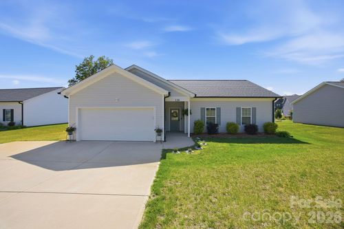 120 Elmwood Rd, Statesville, NC, 28625-1101 | Card Image