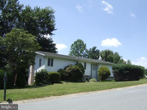 1137 Hermosa Ave, LANCASTER, PA, 17601-1525 | Card Image