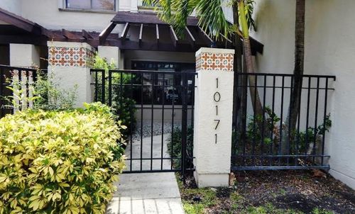 10171 Sw 137th Ct, Miami, FL, 33186-6829 | Card Image