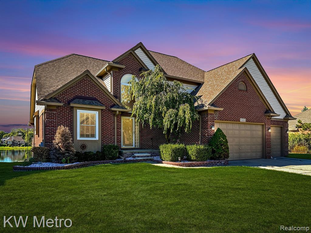 Pine St, New Baltimore, MI 48047