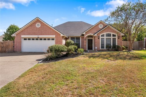 3213 Liesl Ct, College Station, TX, 77845-6311 | Card Image