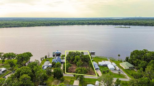 156 Rivershore Dr, San Mateo, FL, 32187-2160 | Card Image