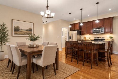 3-1057 W Berwyn Ave, Chicago, IL, 60640-2586 | Card Image