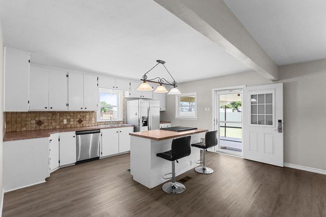 306 S Moss Lake Rd, House other with 3 bedrooms, 2 bathrooms and 4 parking in Big Spring TX | Image 6