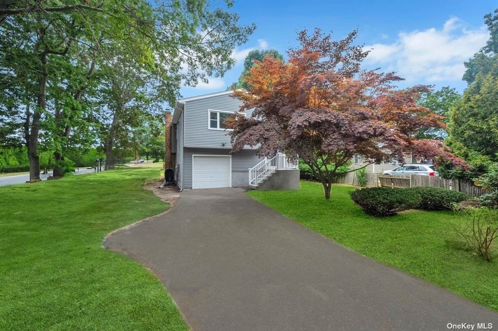 Meadowmere Ave, Mastic, NY 11950