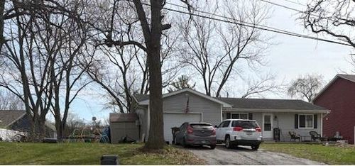 15819 East Dr, Lowell, IN, 46356 | Card Image