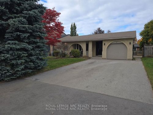 7 Blue Spruce Crt, Saint Catharines, ON, L2N4E6 | Card Image