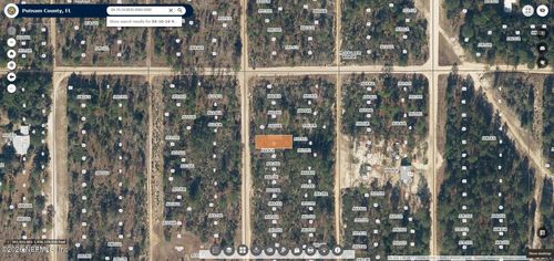 352 May Ln, Interlachen, FL, 32148-6141 | Card Image