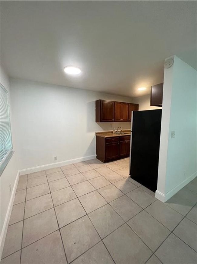 APT-1 - 701 Se 15 Th St, Home with 2 bedrooms, 1 bathrooms and null parking in Fort Lauderdale FL | Image 5
