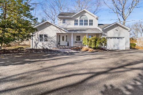104 Horseblock Rd, Brookhaven, NY, 11719-9559 | Card Image