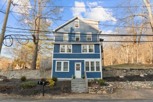 670 Roosevelt Dr, Oxford, CT, 06478-1739 | Card Image